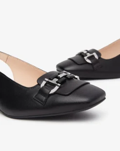 Chanel Tacco Basso in Pelle Nera con Fibbia